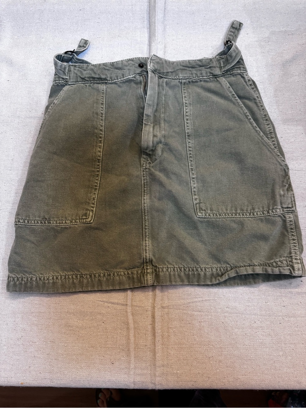 Free People olive green twill cargo utility miniskirt Size 0